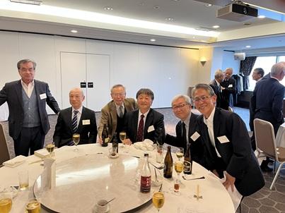 懇親会の様子です①